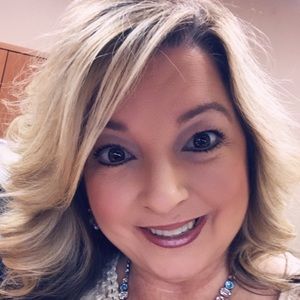 Meet your Posher, Sharon